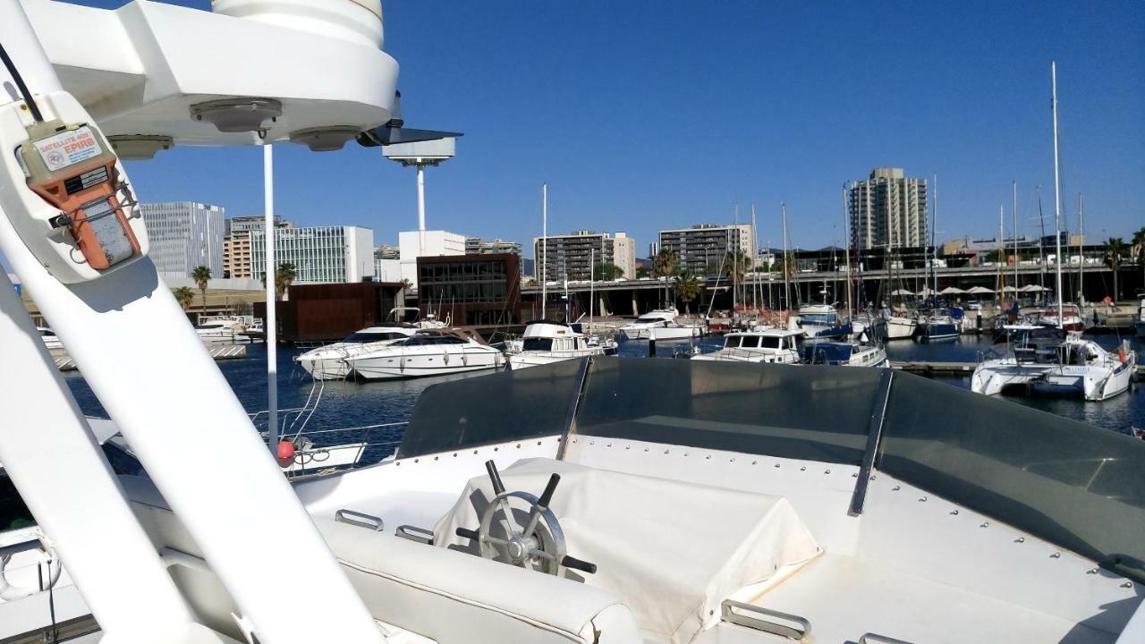 Your Own Private Yacht Hotell Sant Adrià de Besòs Exteriör bild